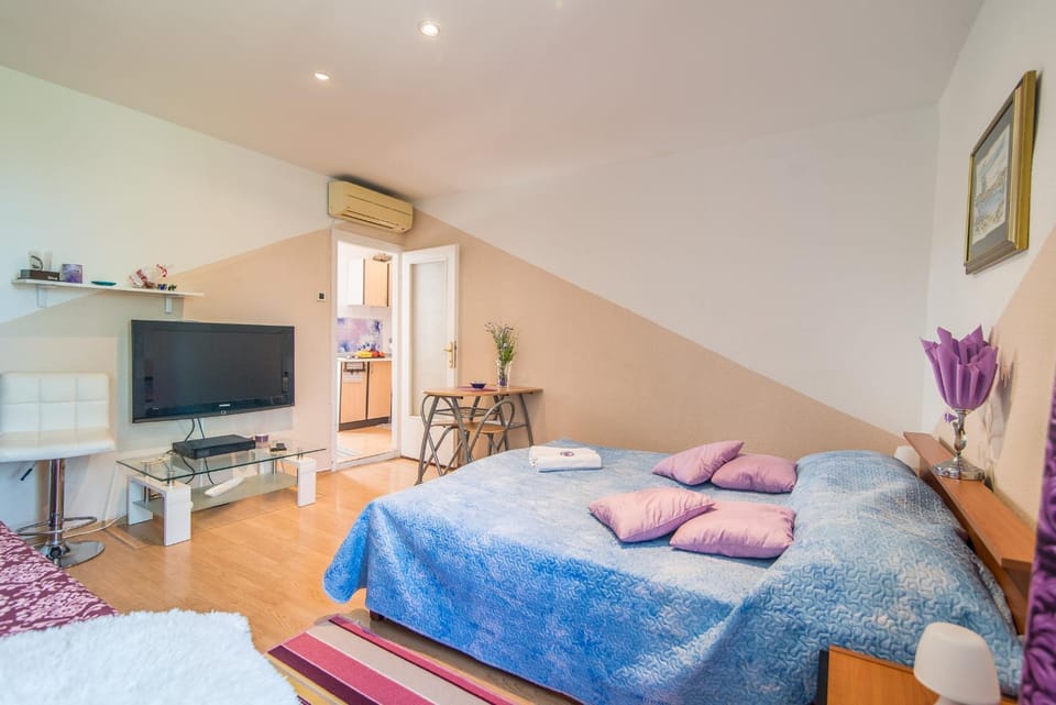 Living room, Bedroom