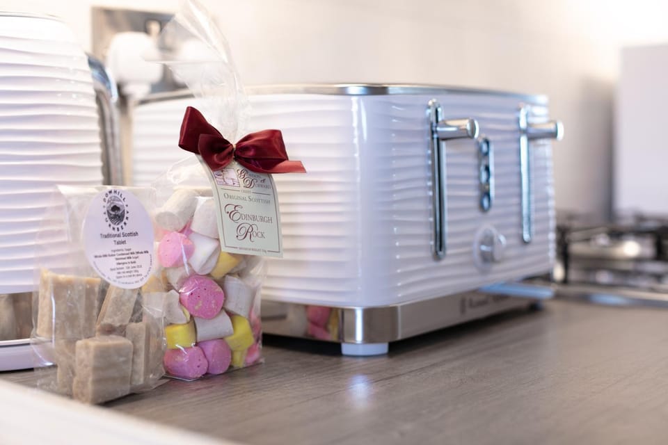 Coffee/tea facilities, Kitchen or kitchenette