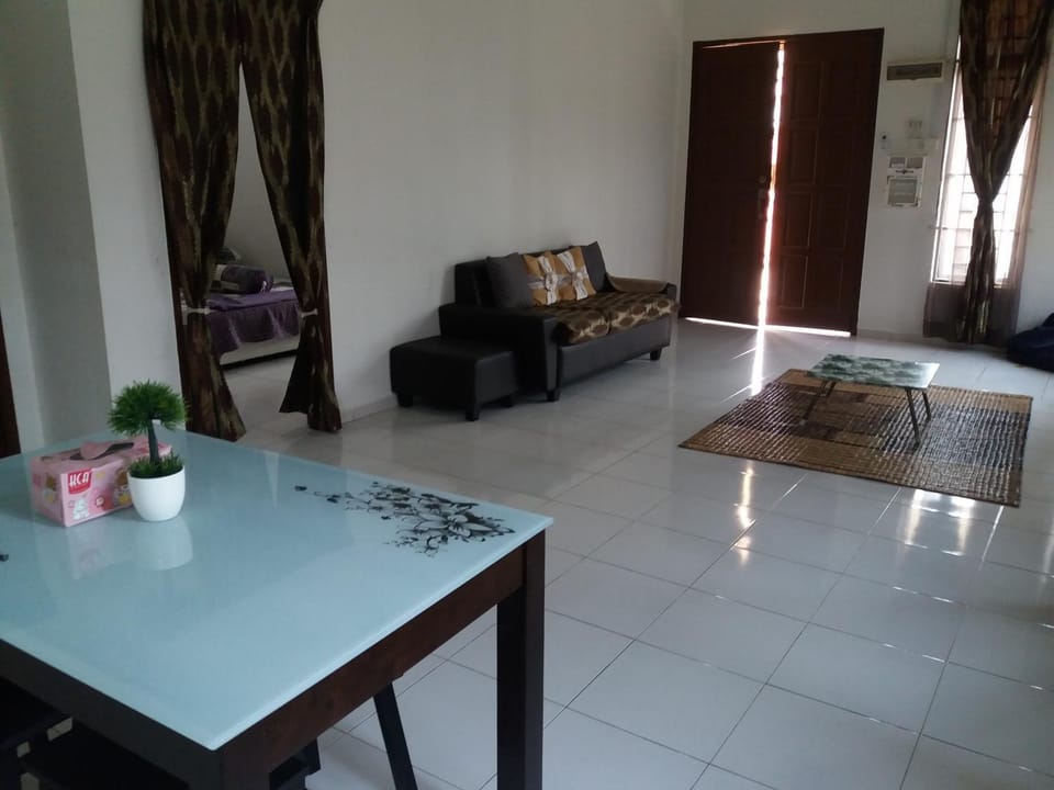 Eryna Homestay Melaka House in Malacca