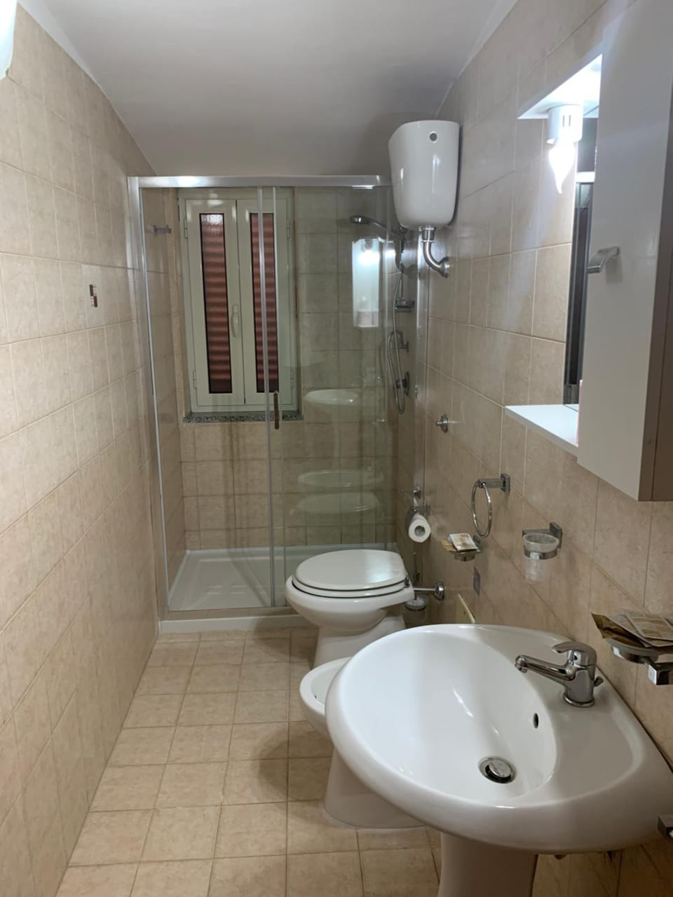 Shower, Bathroom