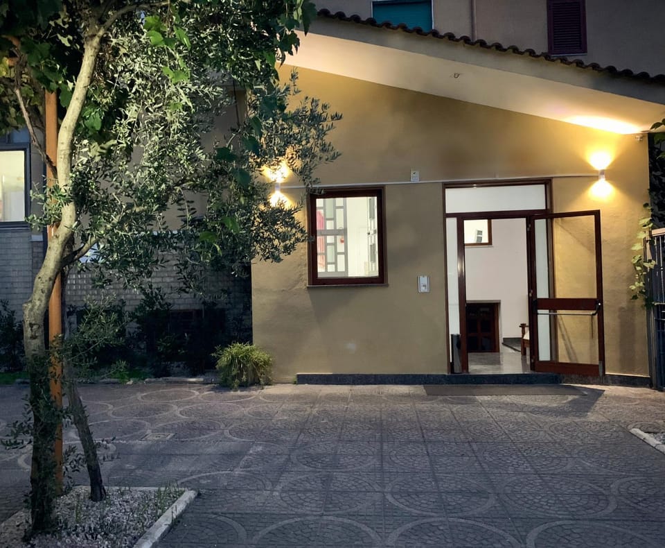 Property building, Facade/entrance, Floor plan