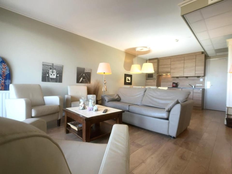 Zeezicht, Kanaalweg 1-408 Apartment in Zeeland, Netherlands