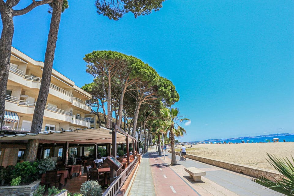 LITORAL COSTA DORADA - TUCAN vista mar Apartment in Cambrils