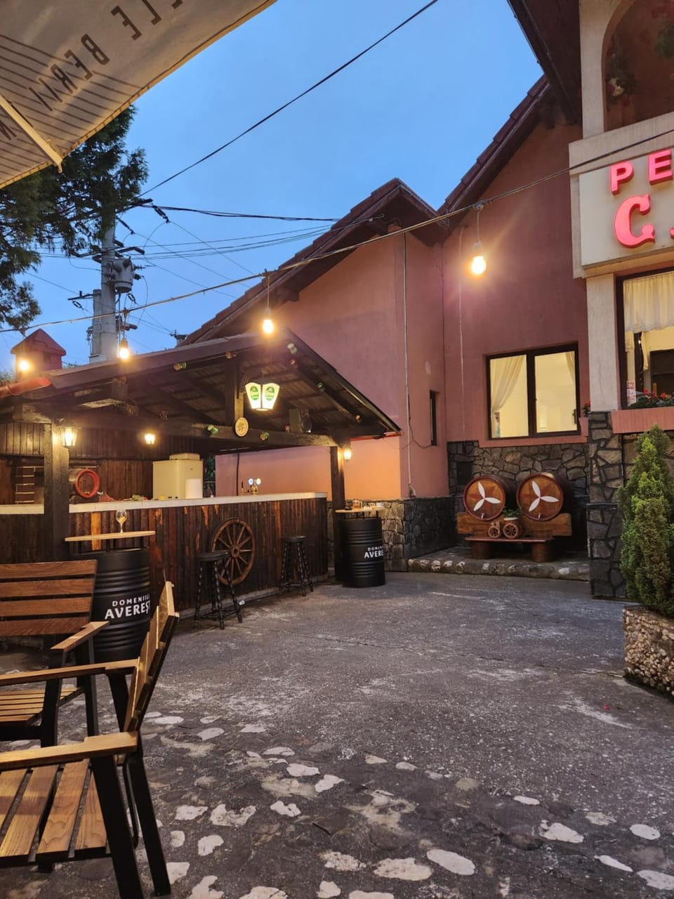 BBQ facilities, BBQ facilities