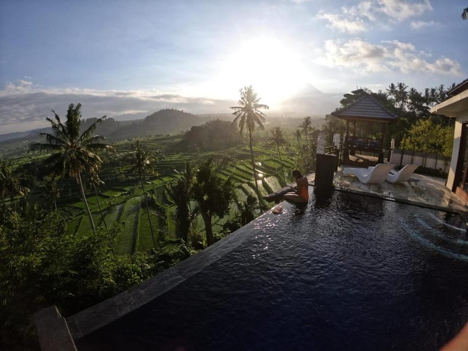 Mountain view, Swimming pool, Sunrise