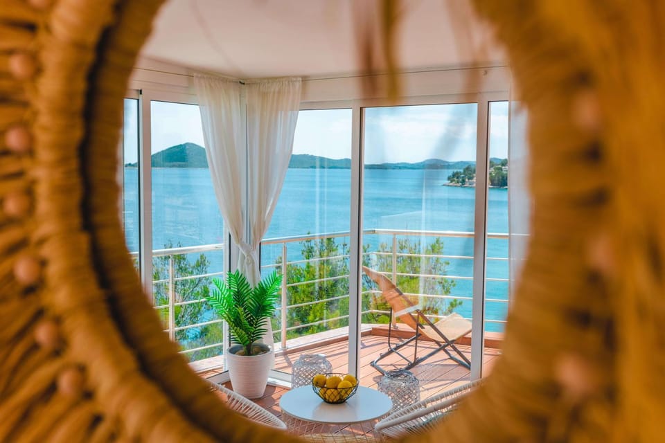 Sea view, Sea view