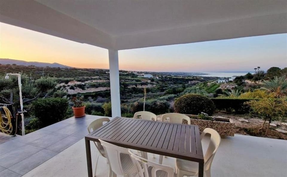 Serene Serenity Villa in Peyia