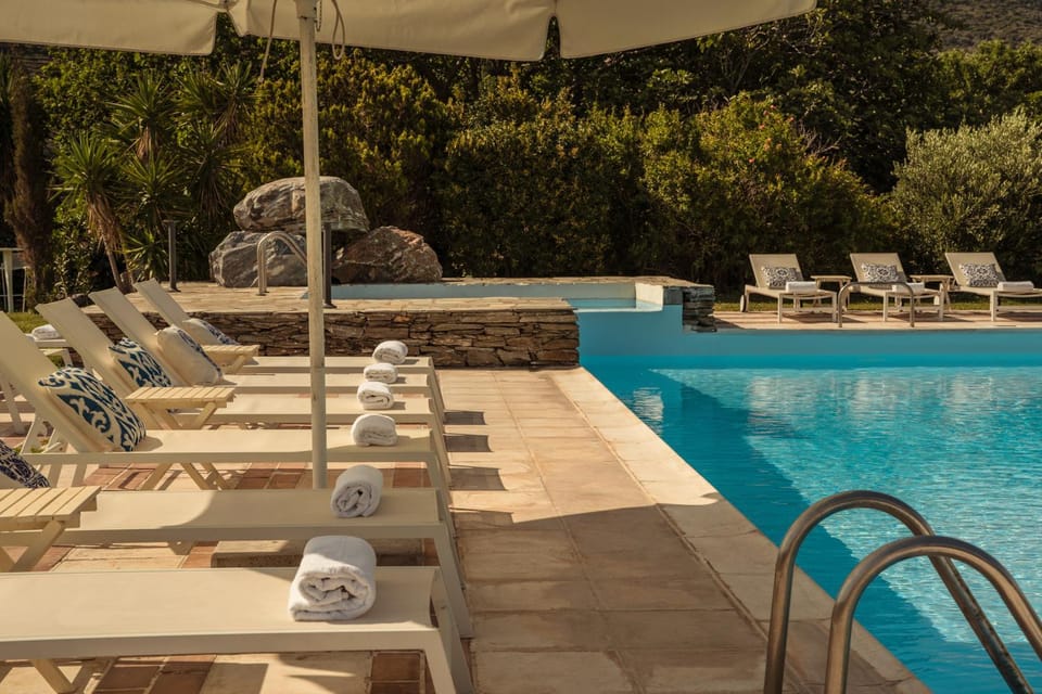 Day, Swimming pool, sunbed