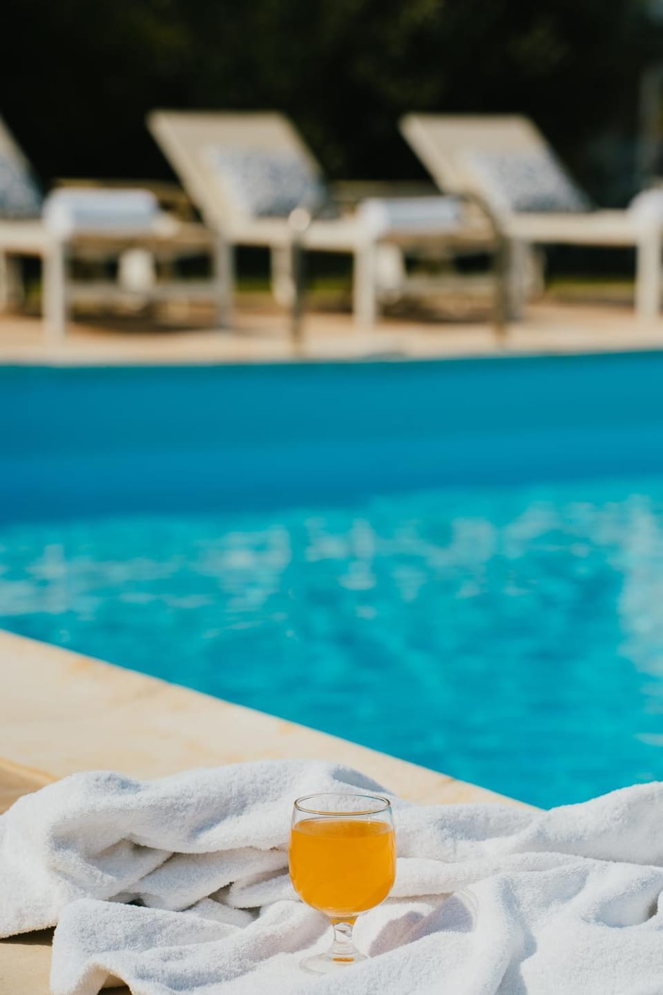 Day, Swimming pool, Drinks