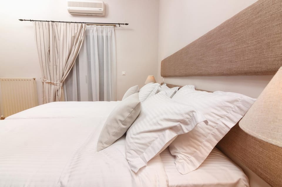 Charming and Comfy House Apartment in Agia Marina