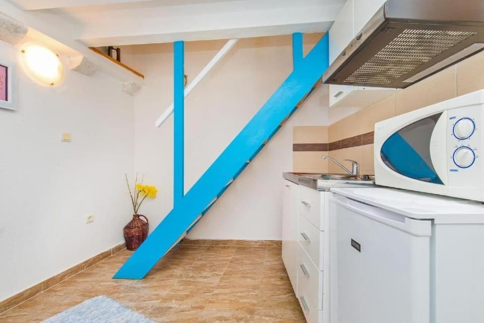 View (from property/room), Kitchen or kitchenette