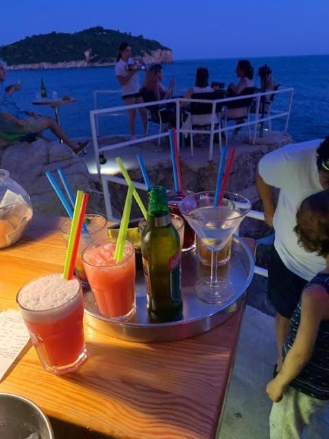 Lounge or bar, Beach, Entertainment, Open Air Bath