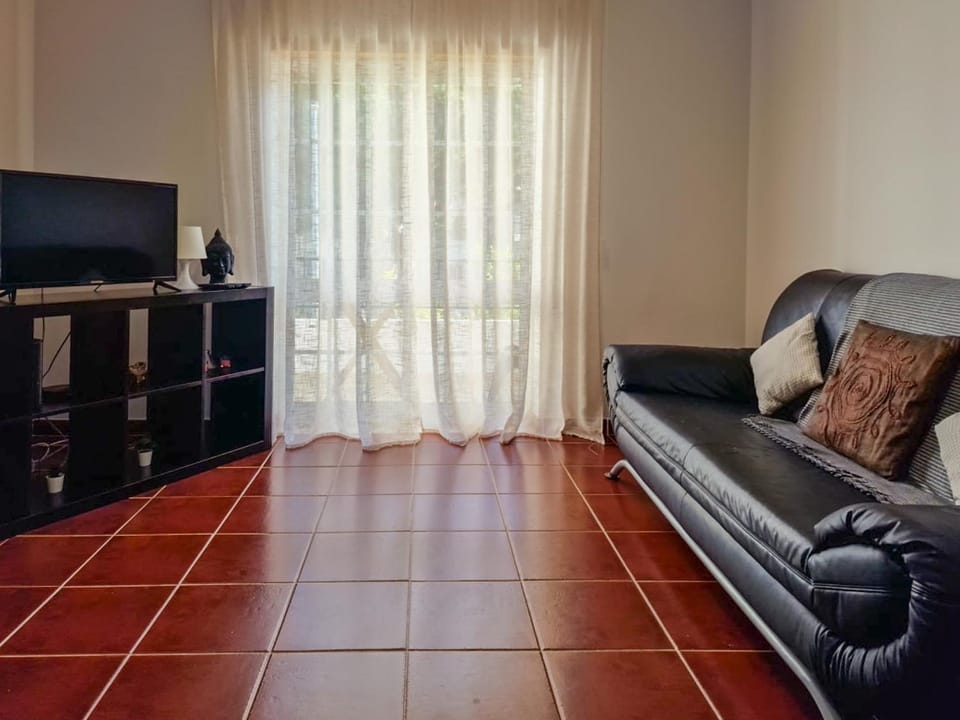 Communal lounge/ TV room, Living room, Seating area, locker