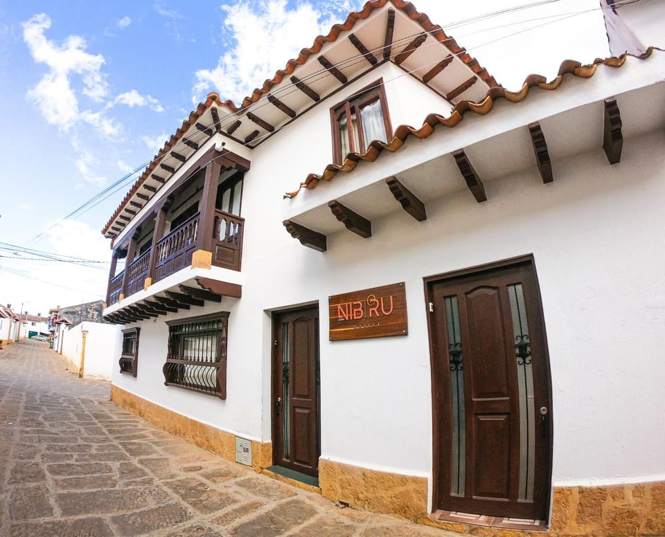 Property building, Day, Neighbourhood, Street view