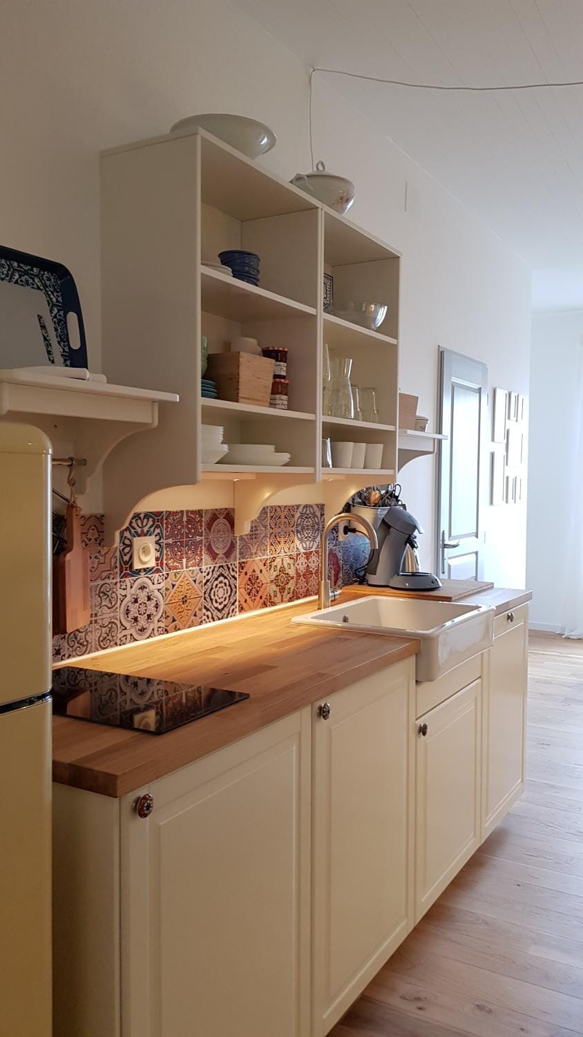 Kitchen or kitchenette