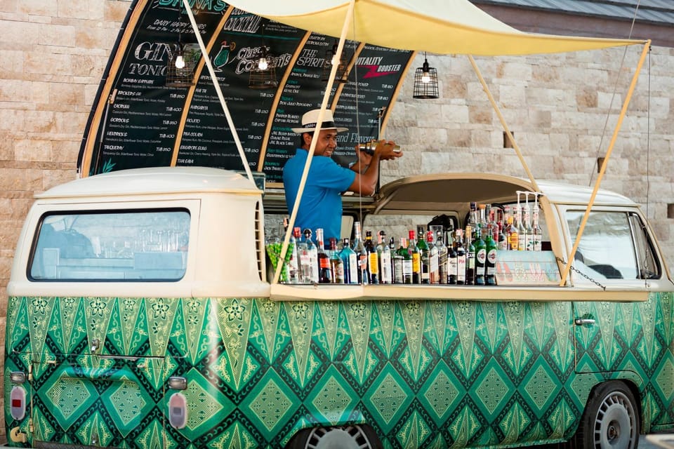Lounge or bar, Alcoholic drinks