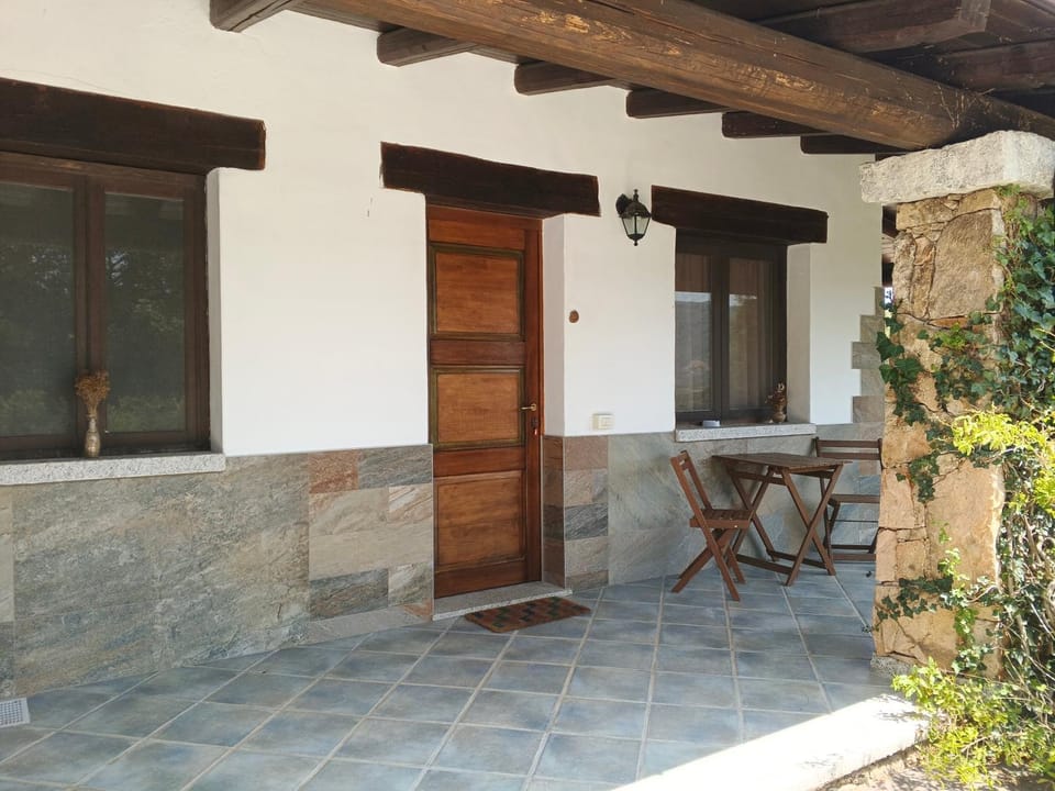 Property building, Patio