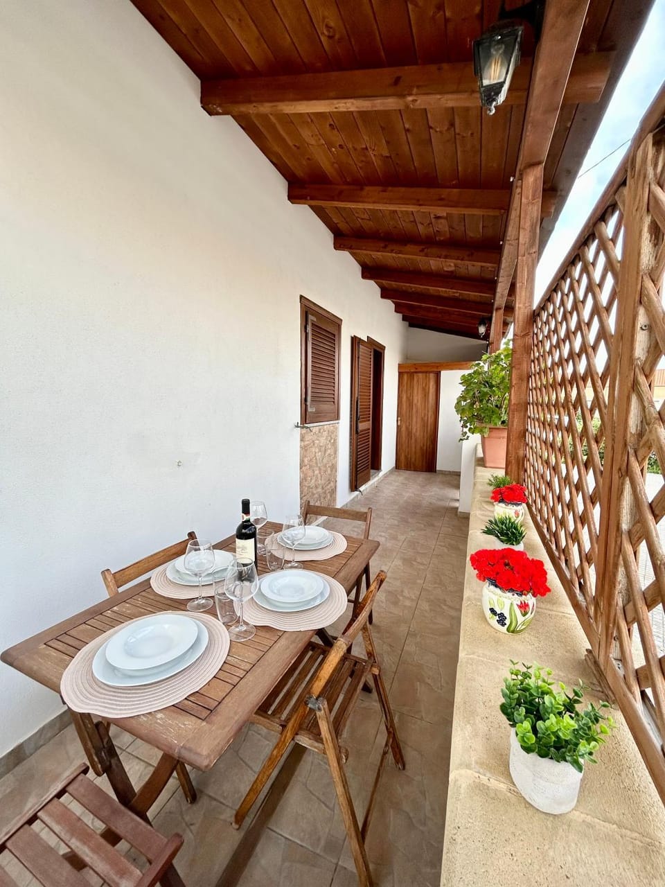 Food and drinks, Dining area