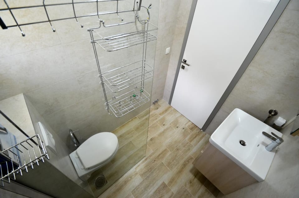 Shower, Toilet, Bathroom