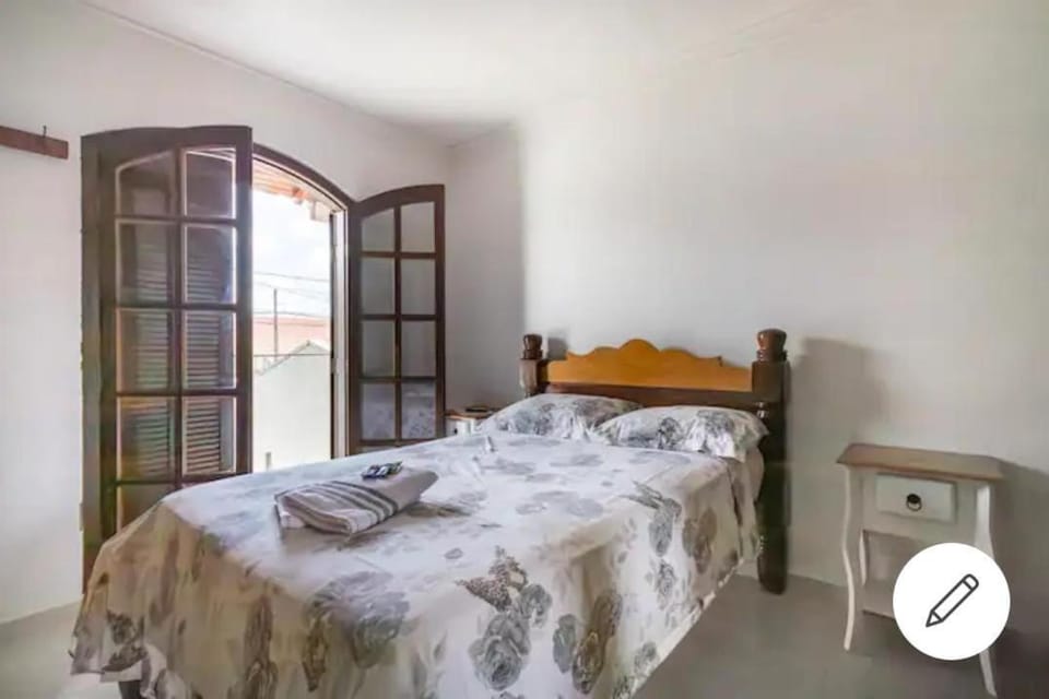 Quarto em Casa da Família Anton Vacation rental in São José dos Pinhais