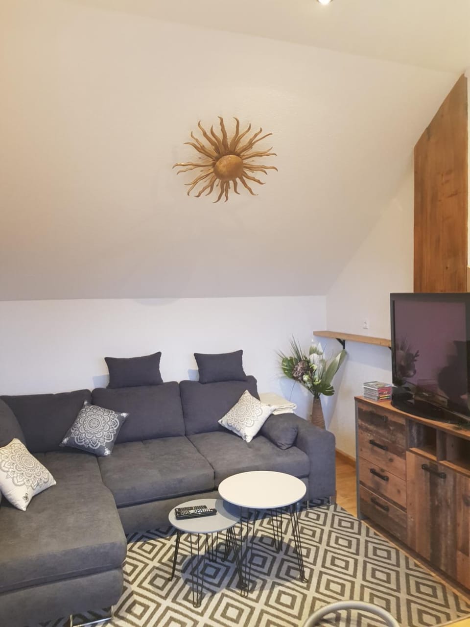 Living room, Seating area