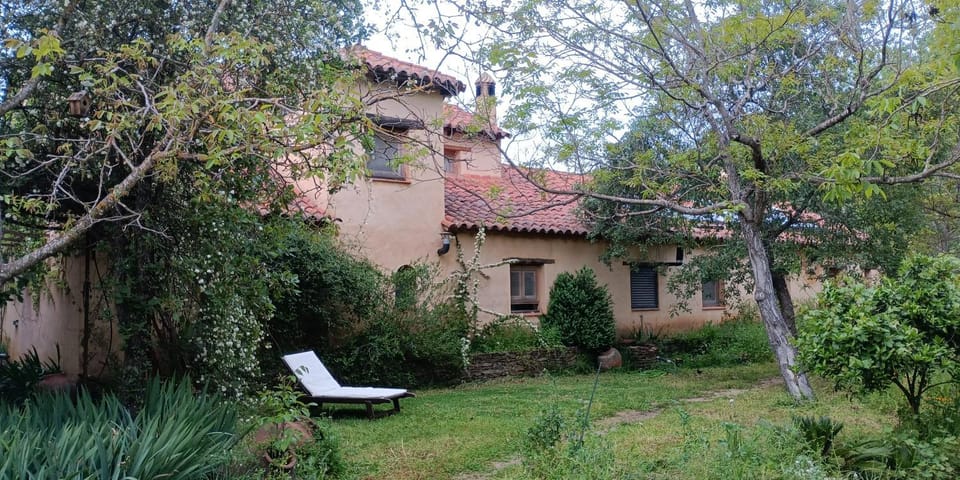 Facade/entrance, Garden