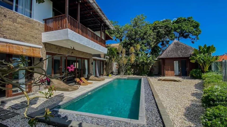 Villa Dew Canggu House in North Kuta