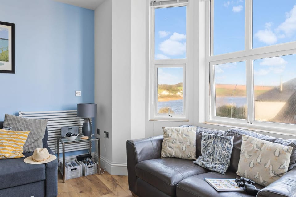 Living room, Seating area, Sea view, Parking