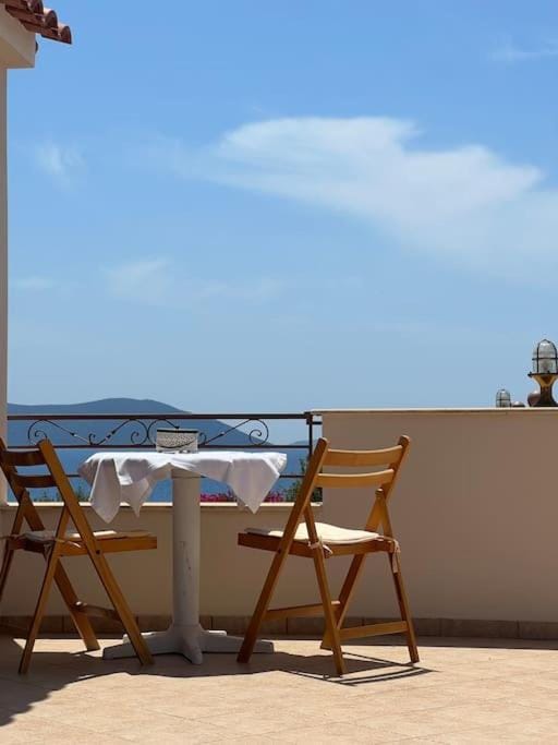 Patio, Day, Natural landscape, View (from property/room), Balcony/Terrace, Sea view
