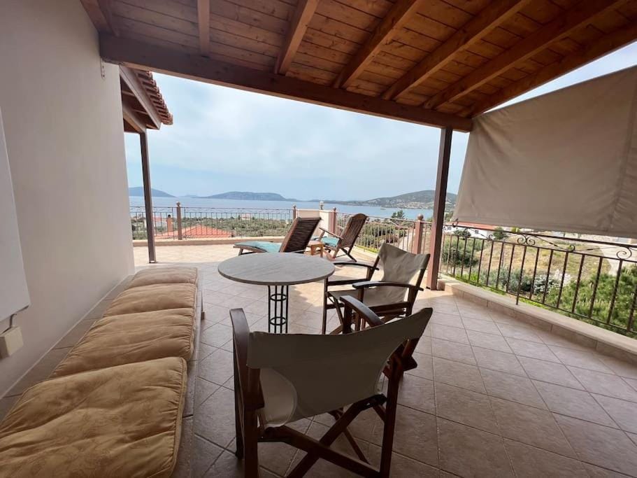 Patio, Natural landscape, View (from property/room), Balcony/Terrace, Seating area, Mountain view, Sea view, hair dresser