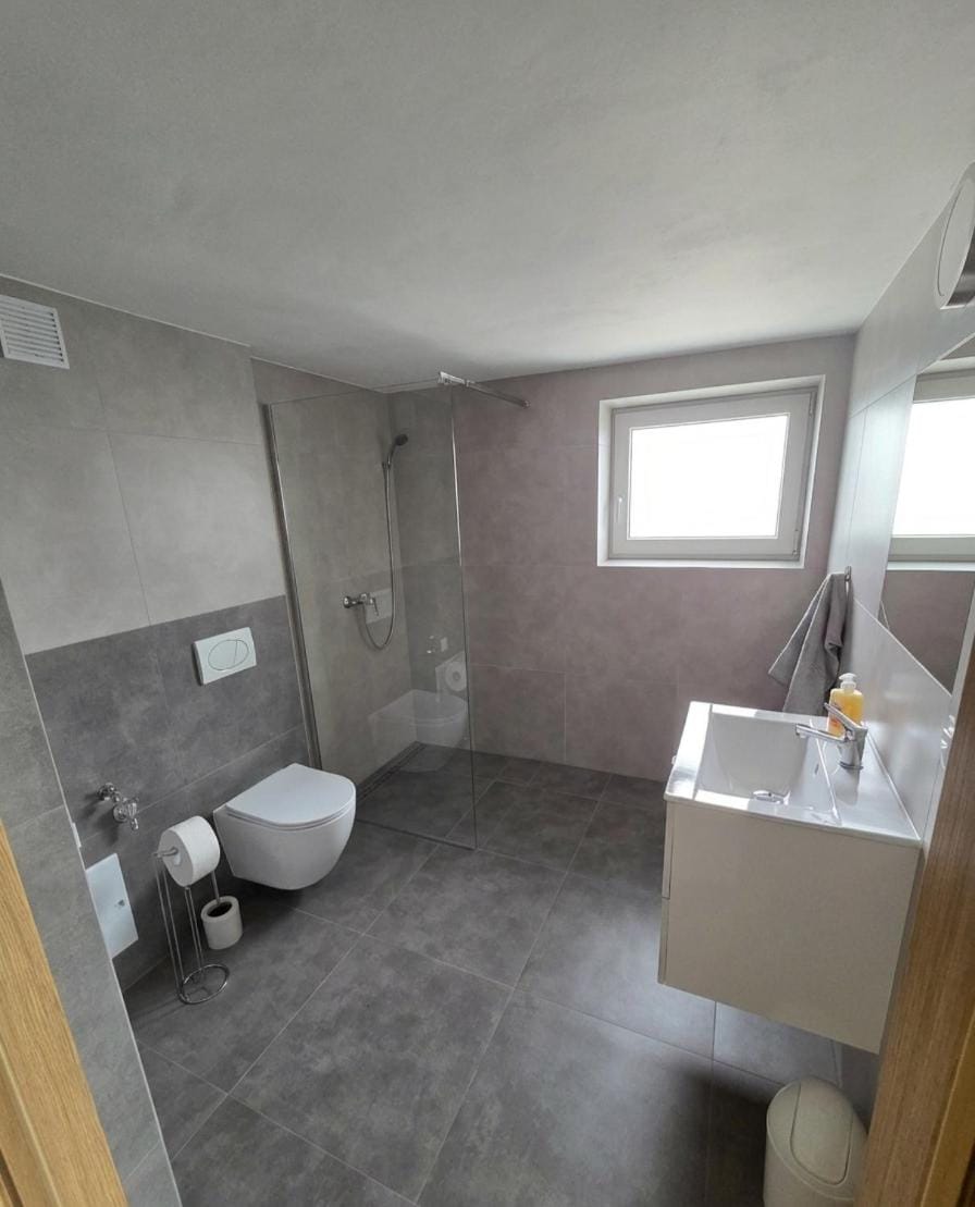 Kitchen or kitchenette, Living room, Seating area, stove