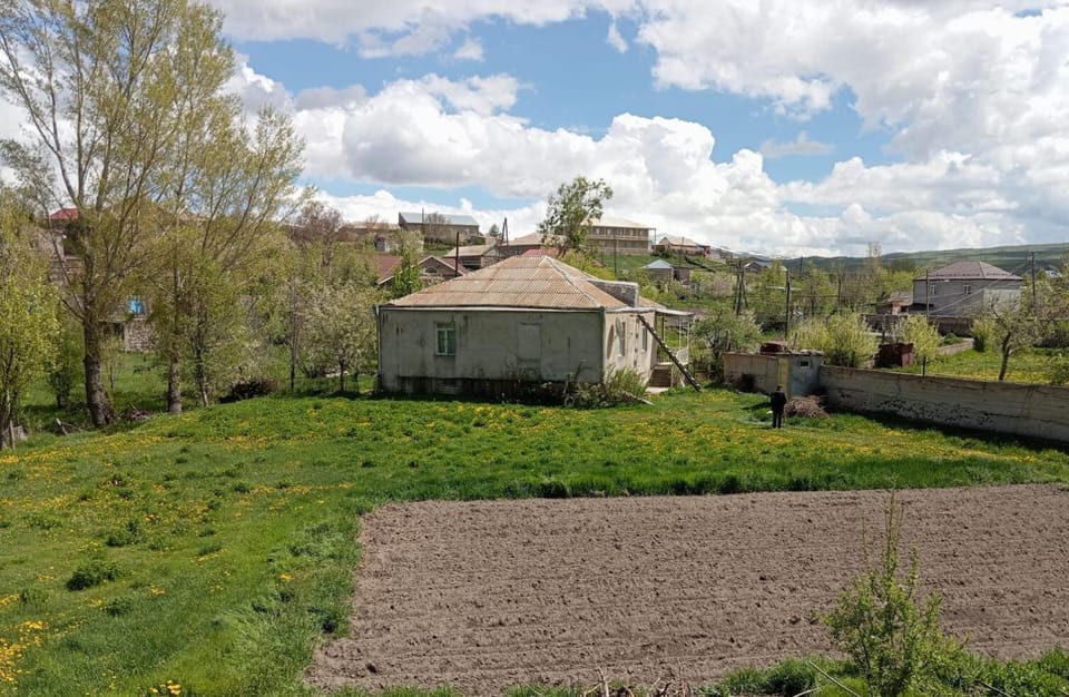 Property building, Garden view
