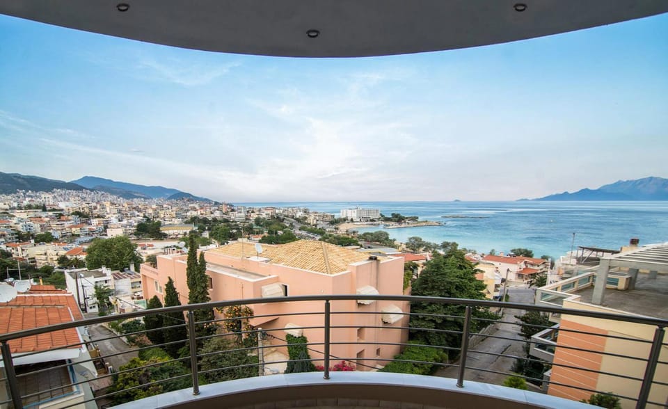 Balcony/Terrace, City view, Sea view, Street view