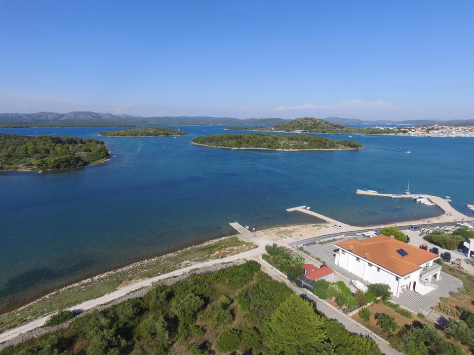 Property building, Bird's eye view
