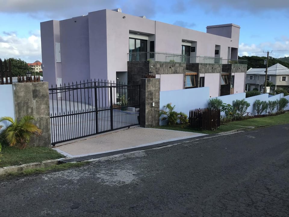 One Rodney Heights Condominiums Apartment in Caribbean