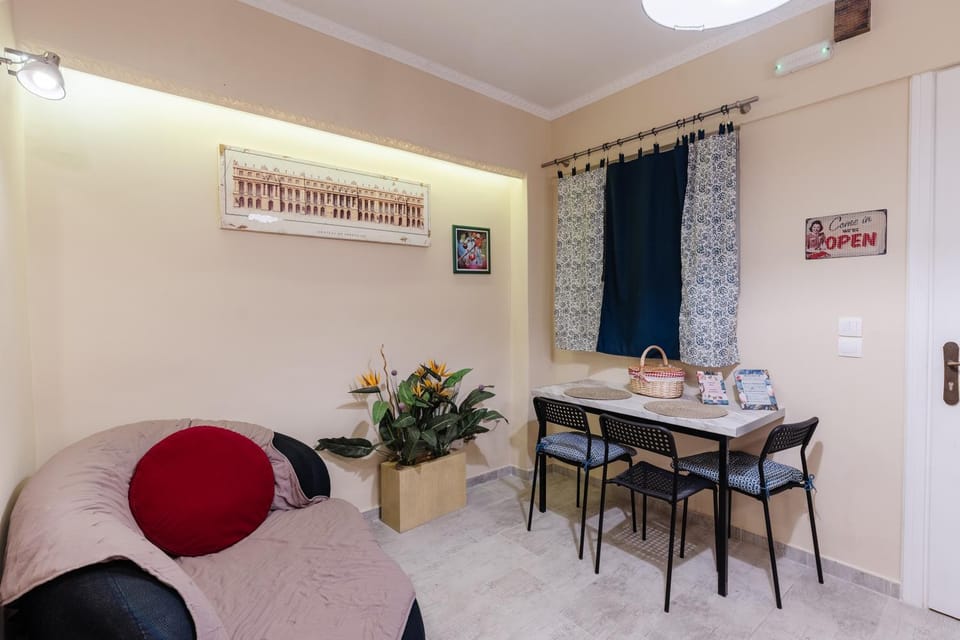 Living room, Seating area, Dining area, kitchen