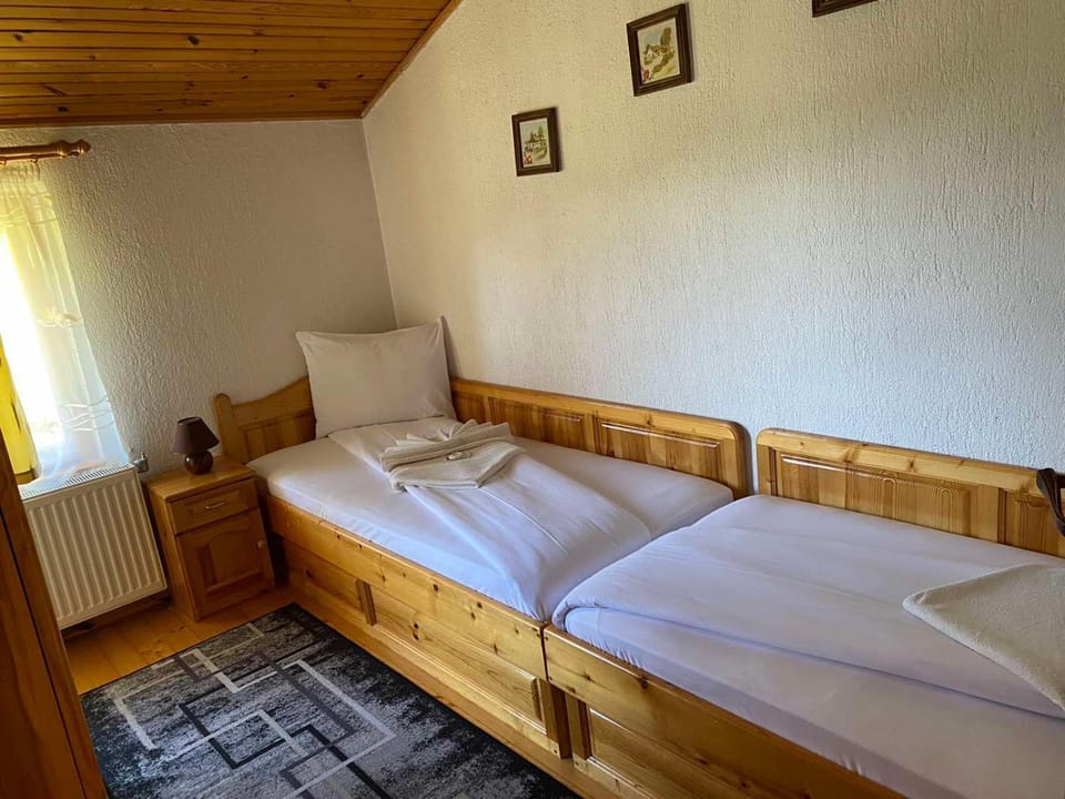 вила Здравец House in Decentralized Administration of Macedonia and Thrace