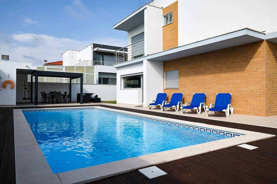 Property building, Swimming pool