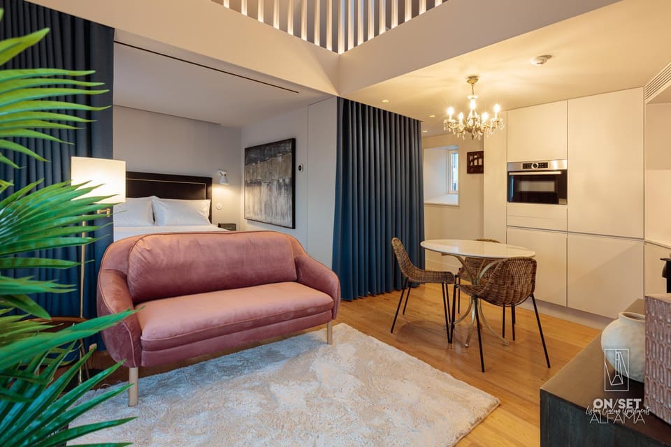 Bed, Kitchen or kitchenette, Living room, Dining area