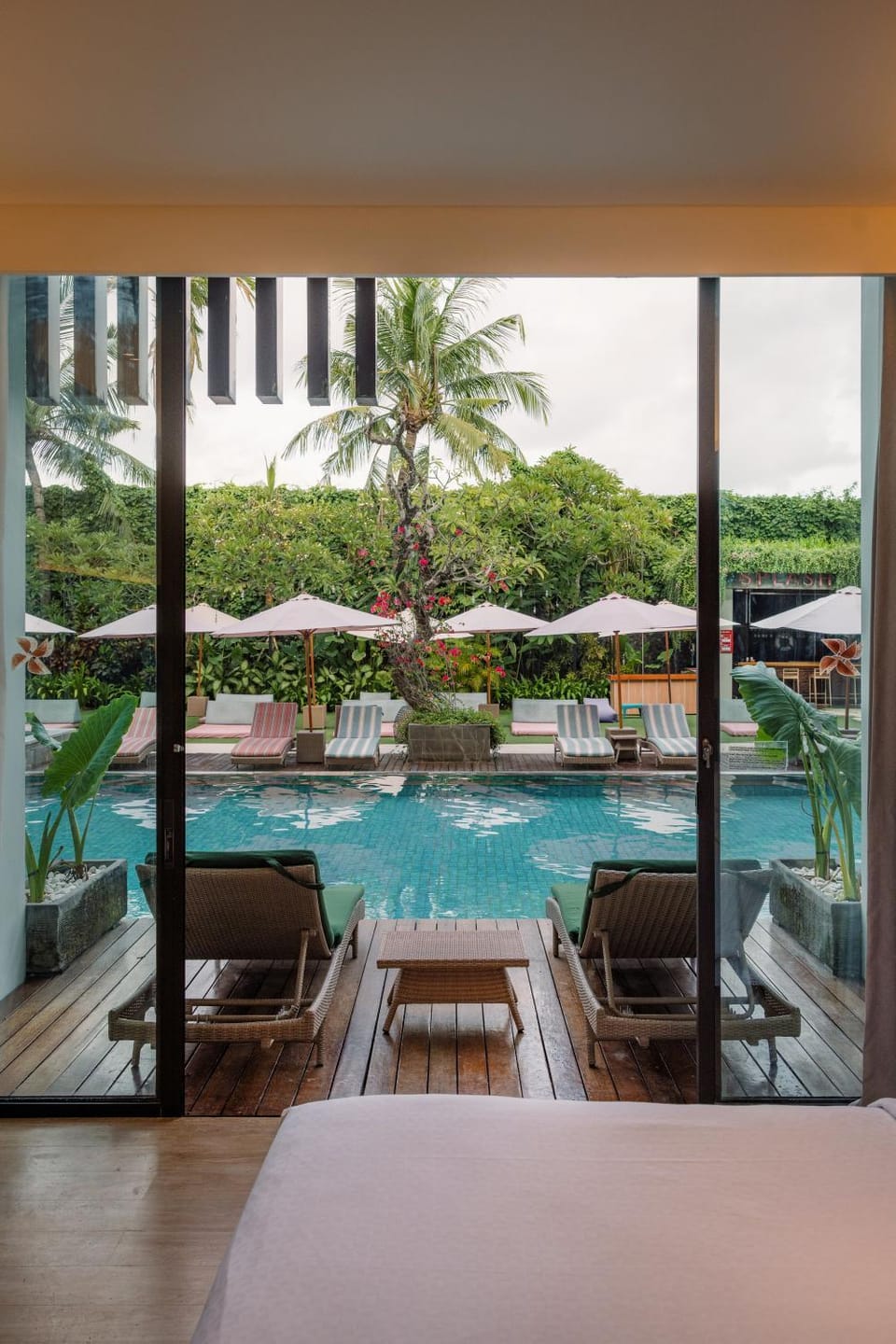 Day, Bedroom, Pool view, Swimming pool, Swimming pool, sunbed