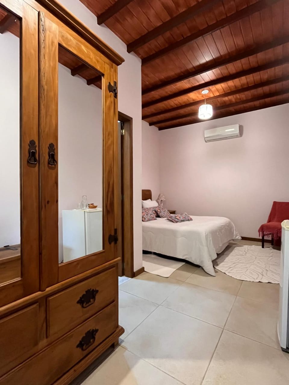 Bed, Photo of the whole room, Bedroom, wardrobe, air conditioner