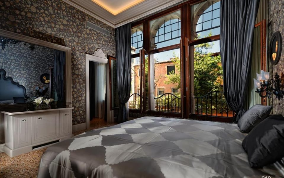 Bed, Garden, TV and multimedia, Photo of the whole room, Bedroom, Garden view