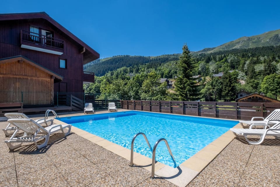 Spring, Day, Natural landscape, Mountain view, Pool view, Swimming pool, sunbed