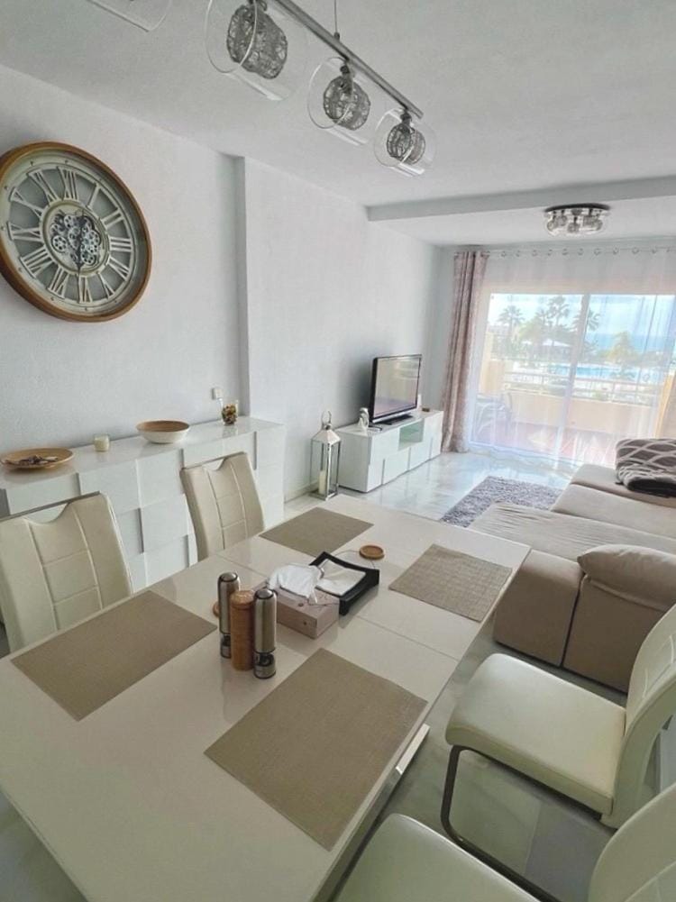El Chaparral Sea View - 2 bedroom apartment Apartment in Costa del Sol