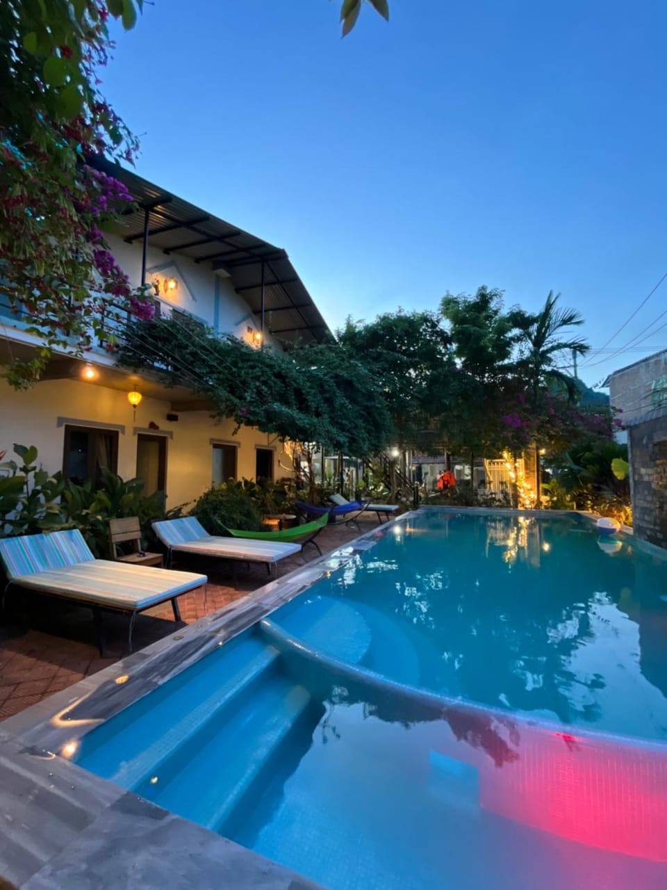 Property building, Swimming pool