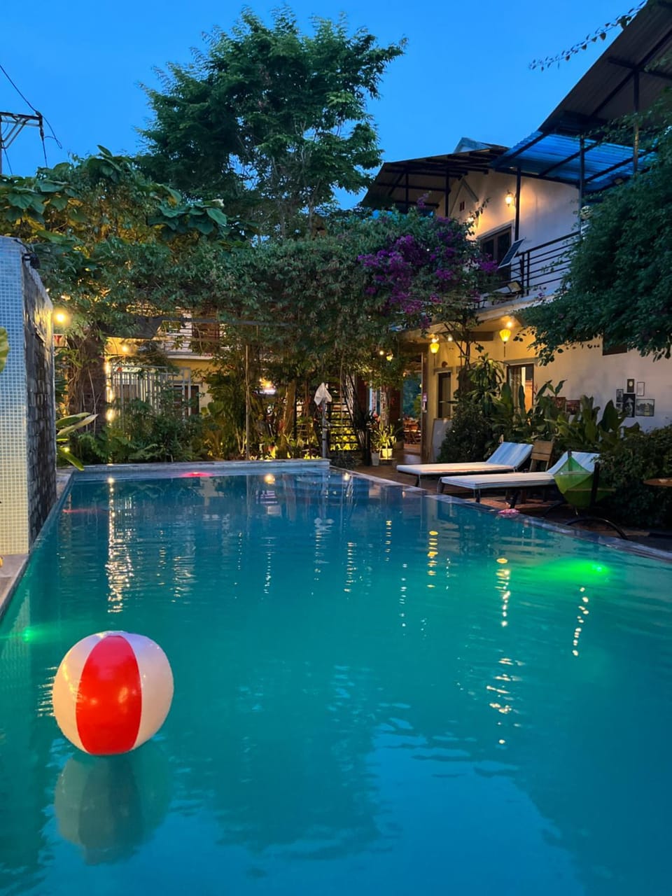 Property building, Swimming pool