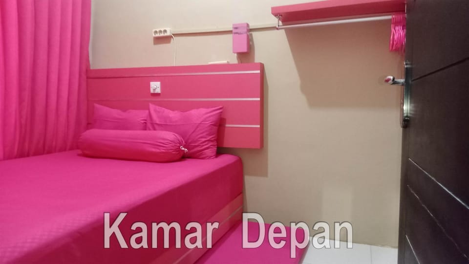 Bedroom, air conditioner