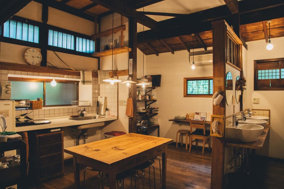 Communal kitchen, Internal: Not applicable to any particular room