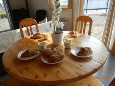 Bungalow du Lac House in Wallonia, Belgium