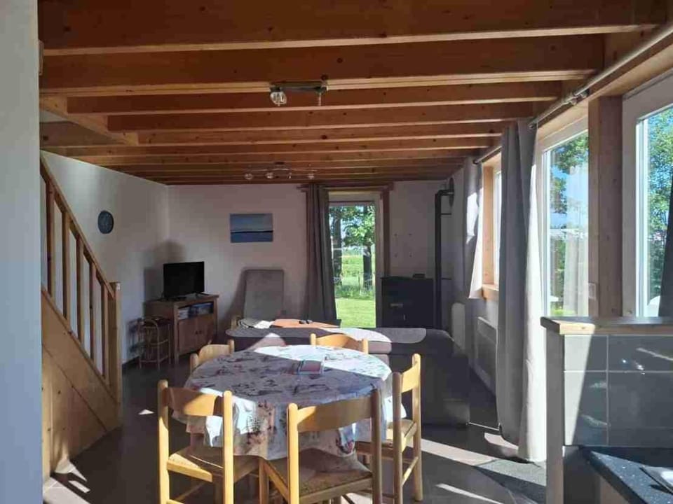 Bungalow du Lac House in Wallonia, Belgium